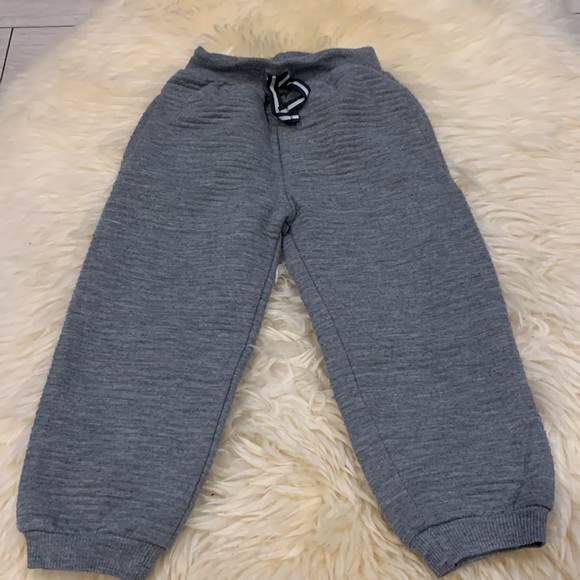 Nannette Kids Matching Hoodie and Sweatpants Set in Gray/Red Size 18M - Picture 6 of 9